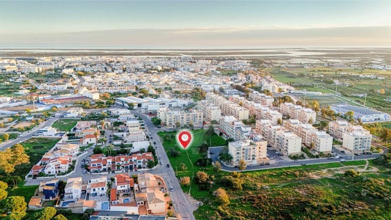 Terreno com viabilidade de construção