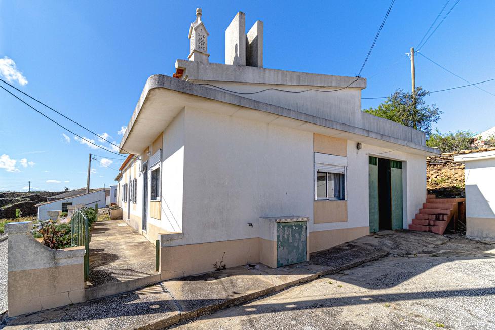 Before image alt